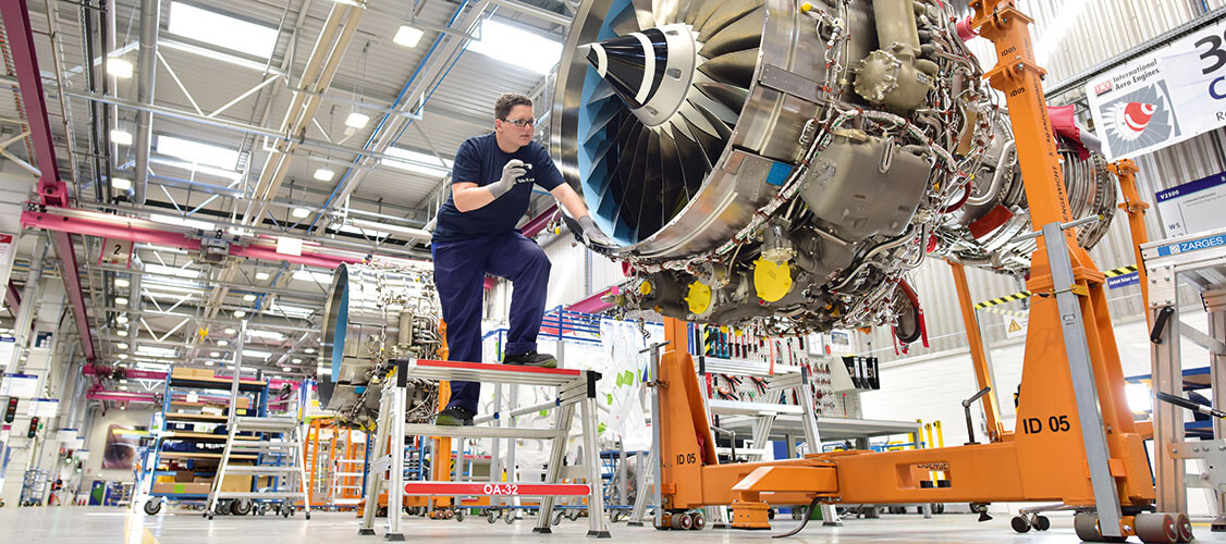 Turbinenproduktion beim RollsRoyce in Dahlewitz 