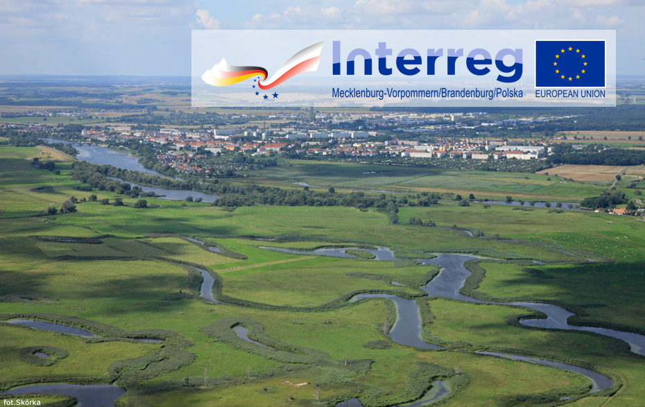 Luftbild mit INTERREG-Logo