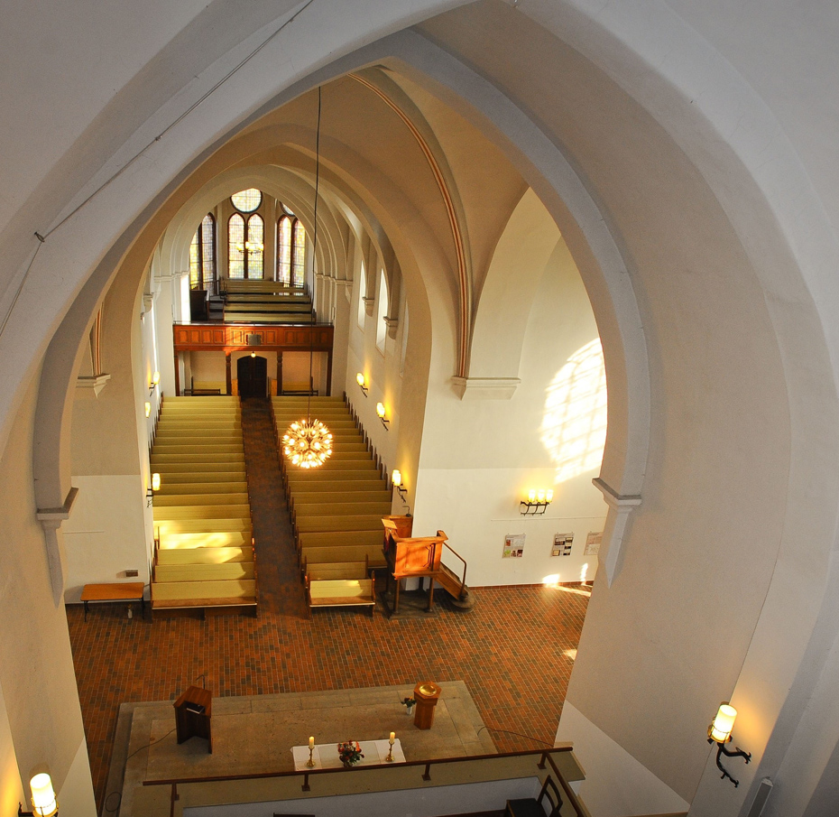 Foto: Blick ins Kirchenschiff von oben Foto: Blick ins Kirchenschiff von oben