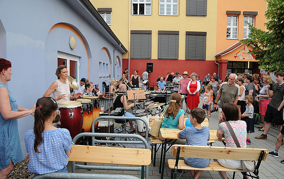 Foto: Schuljahresabschluß Hoffest 2019 Foto: Schuljahresabschluß Hoffest 2019