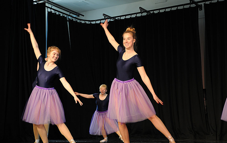 Foto: Tanzpräsentation 18.05.2019 Foto: Tanzpräsentation 18.05.2019