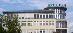Foto: Ärztehaus am Bertolt-Brecht-Platz