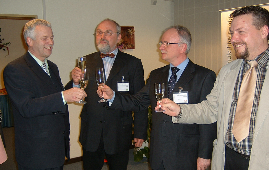 Foto: Eröffnung der Präsenzstelle Foto: Eröffnung der Präsenzstelle