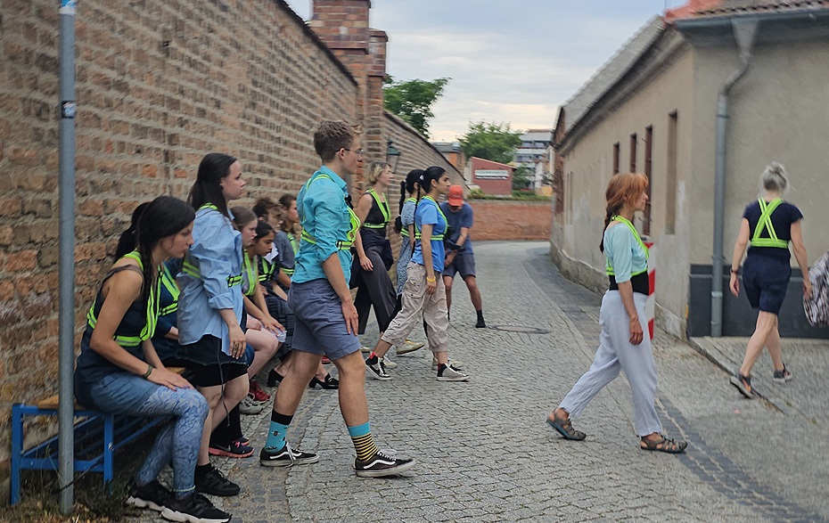 Foto: Crossing_Moves an der Stadtmauer Foto: Crossing_Moves an der Stadtmauer