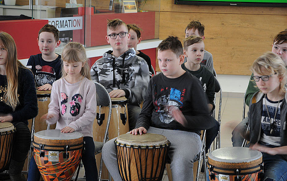 Foto: Fotoausstellung ML2 Percussionsklasse der evangl. Grundschule Foto: Fotoausstellung ML2 Percussionsklasse der evangl. Grundschule