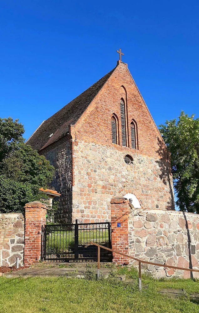 Foto: Feldsteinkirche Foto: Feldsteinkirche