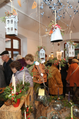Foto: kunstvolle Weihnachtsdekoration Foto: kunstvolle Weihnachtsdekoration