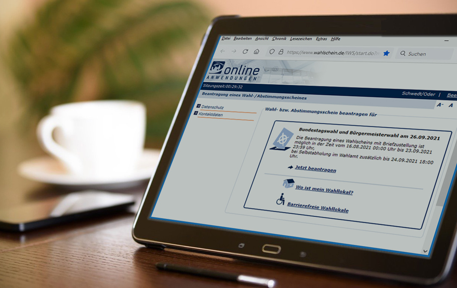 Foto: Tablet mit der Internetseite zur Wahlscheinbeantragung Foto: Tablet mit der Internetseite zur Wahlscheinbeantragung