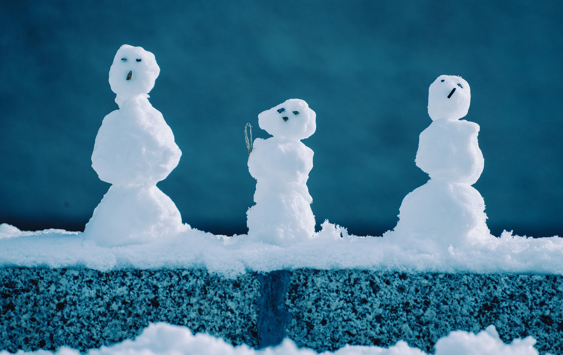 Foto: 3 kleine Schneemänner Foto: 3 kleine Schneemänner
