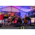 Foto: Ensemble auf der Bühne