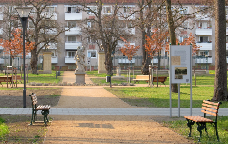 Foto: neuer Weg und neue Bänke Foto: neuer Weg und neue Bänke