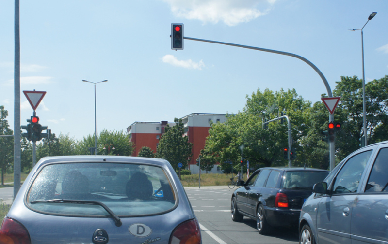 Foto: Ampelanlage an der Werner-Seelenbinder-Straße Foto: Ampelanlage an der Werner-Seelenbinder-Straße